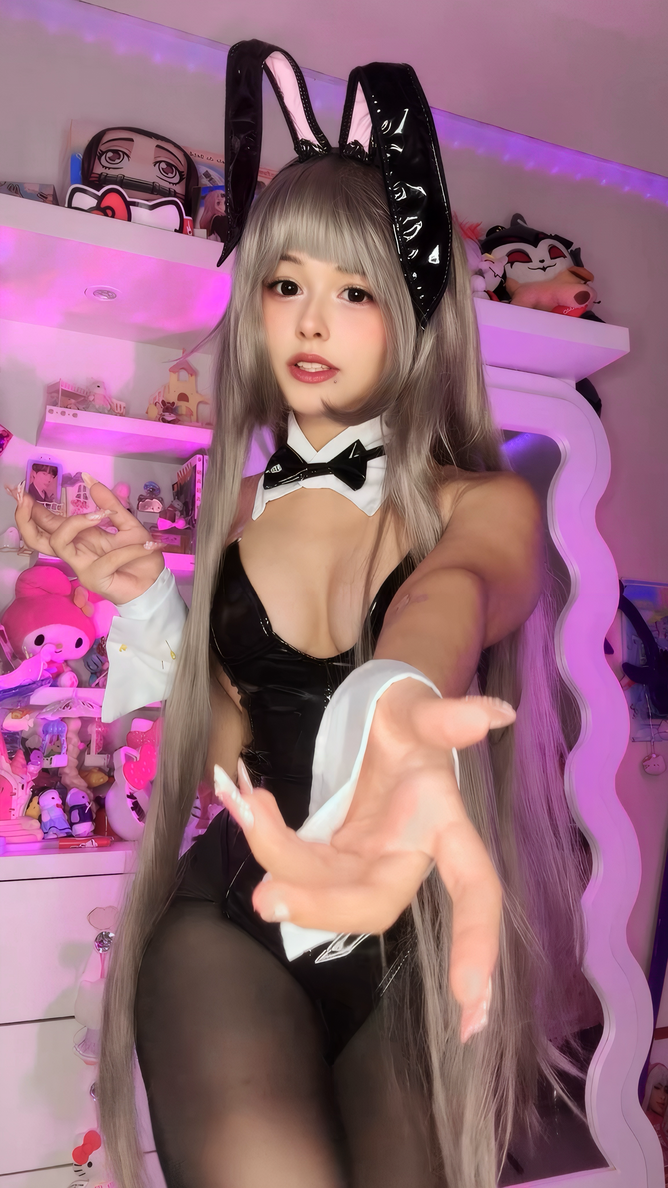 Bunny girl 🐰🖤 - 1.png