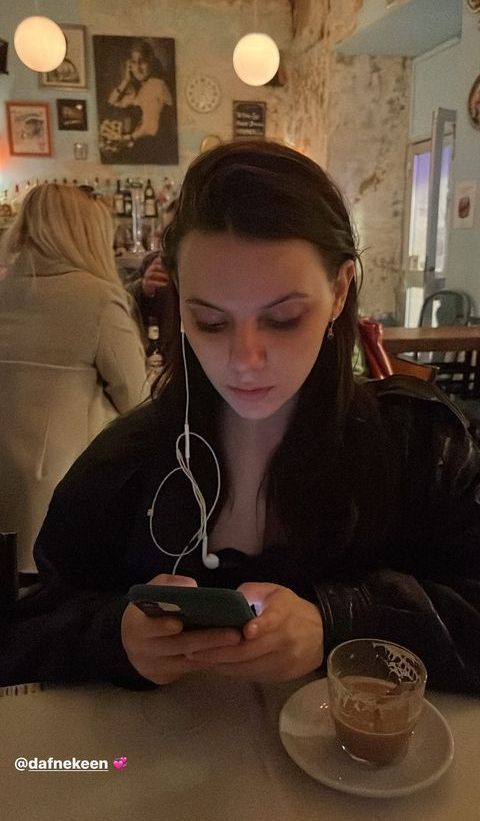 Dafne Keen R232.jpeg