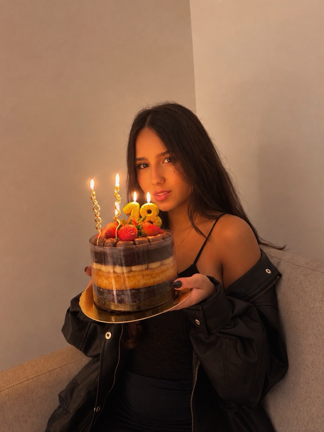 Enfim, 18 anos ✨.jpg