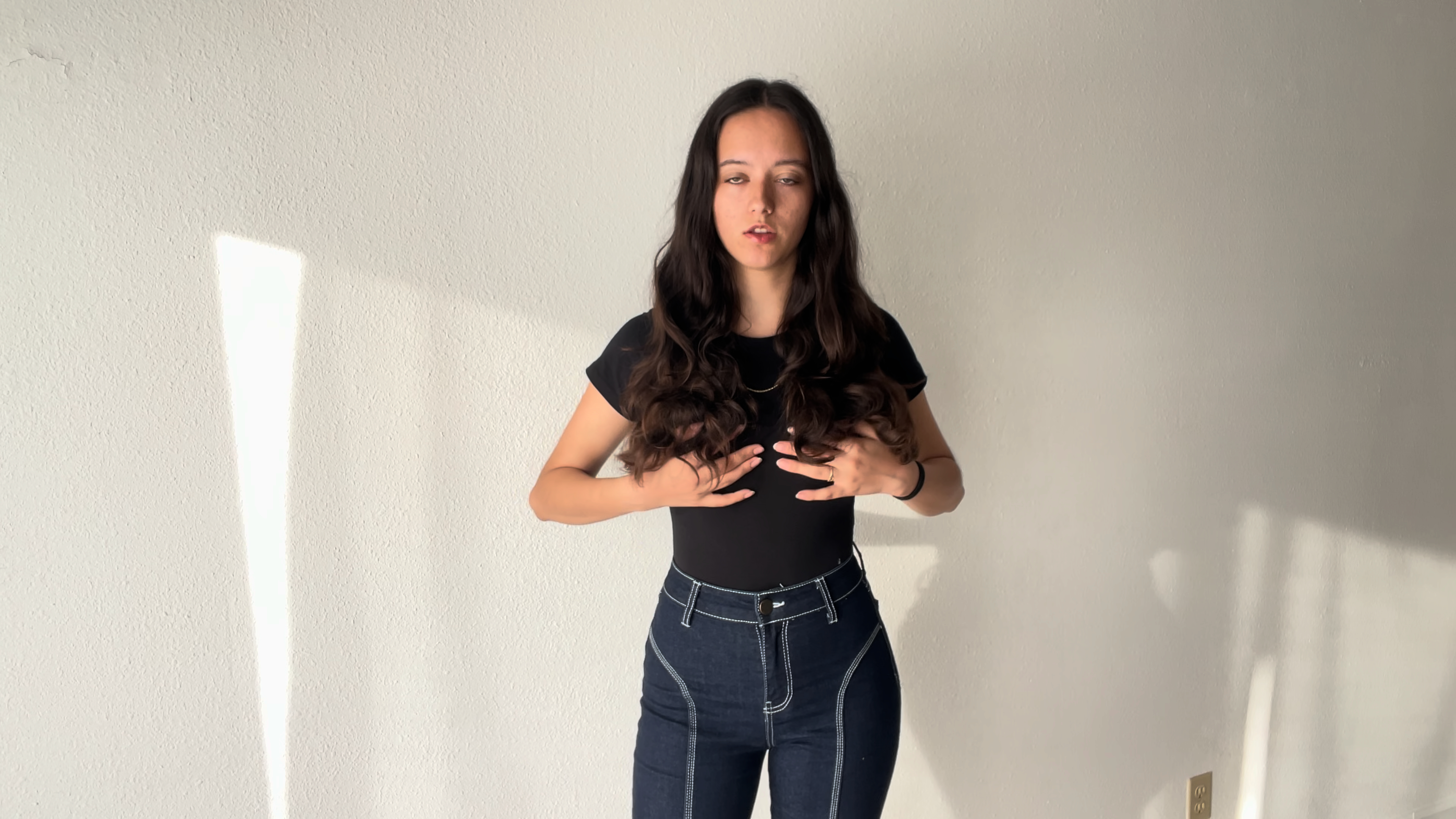 FINDING THE BEST BLACK TOP ON FASHION NOVA! (4).jpeg