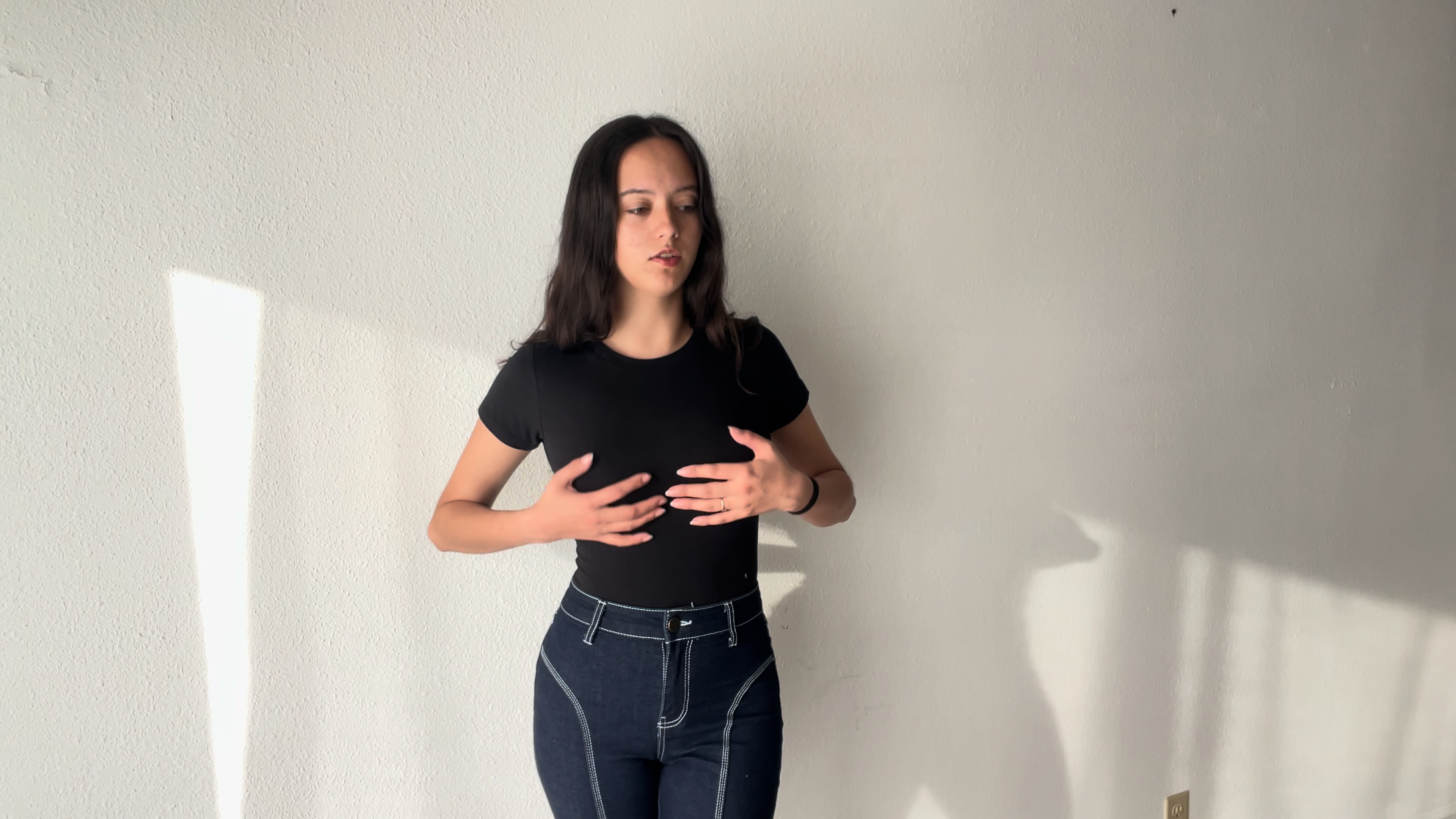 FINDING THE BEST BLACK TOP ON FASHION NOVA!.jpeg