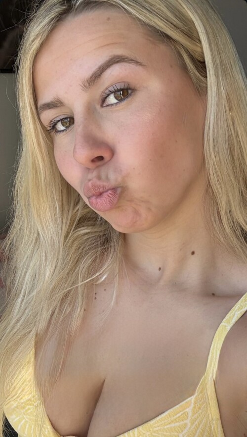 Hailey Welch2.jpg