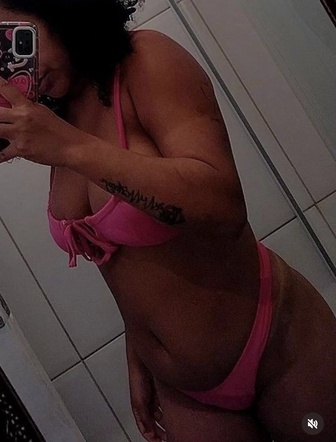 Thais Souza / thaissouza01467 /