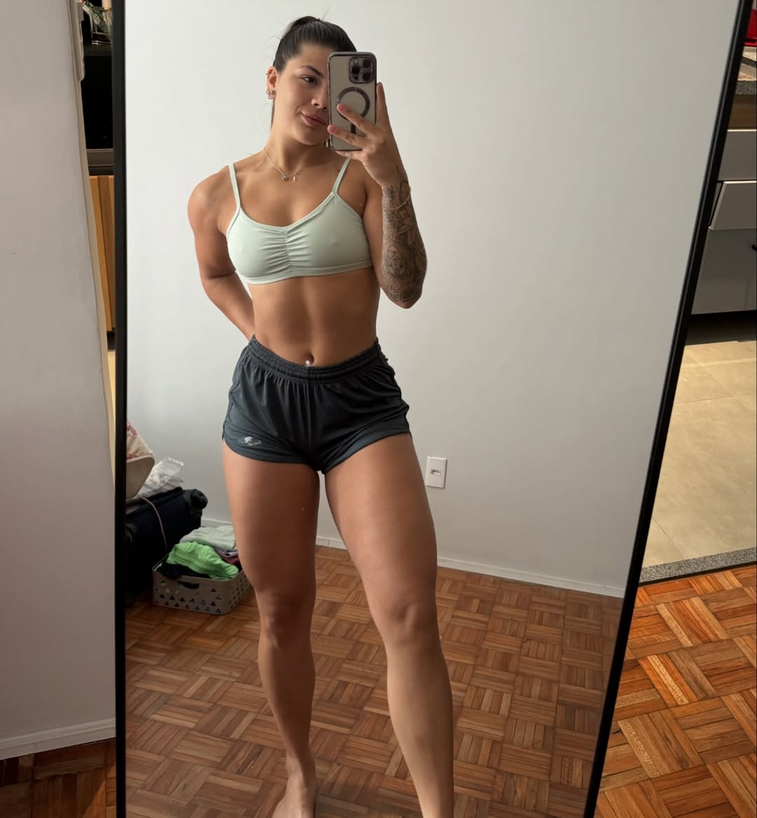 𝗔𝗻𝗮 𝗟𝗶 𝗦𝗮𝗻𝗴𝗮𝗹𝗲𝘁𝘁𝗶 // anali.sangaletti