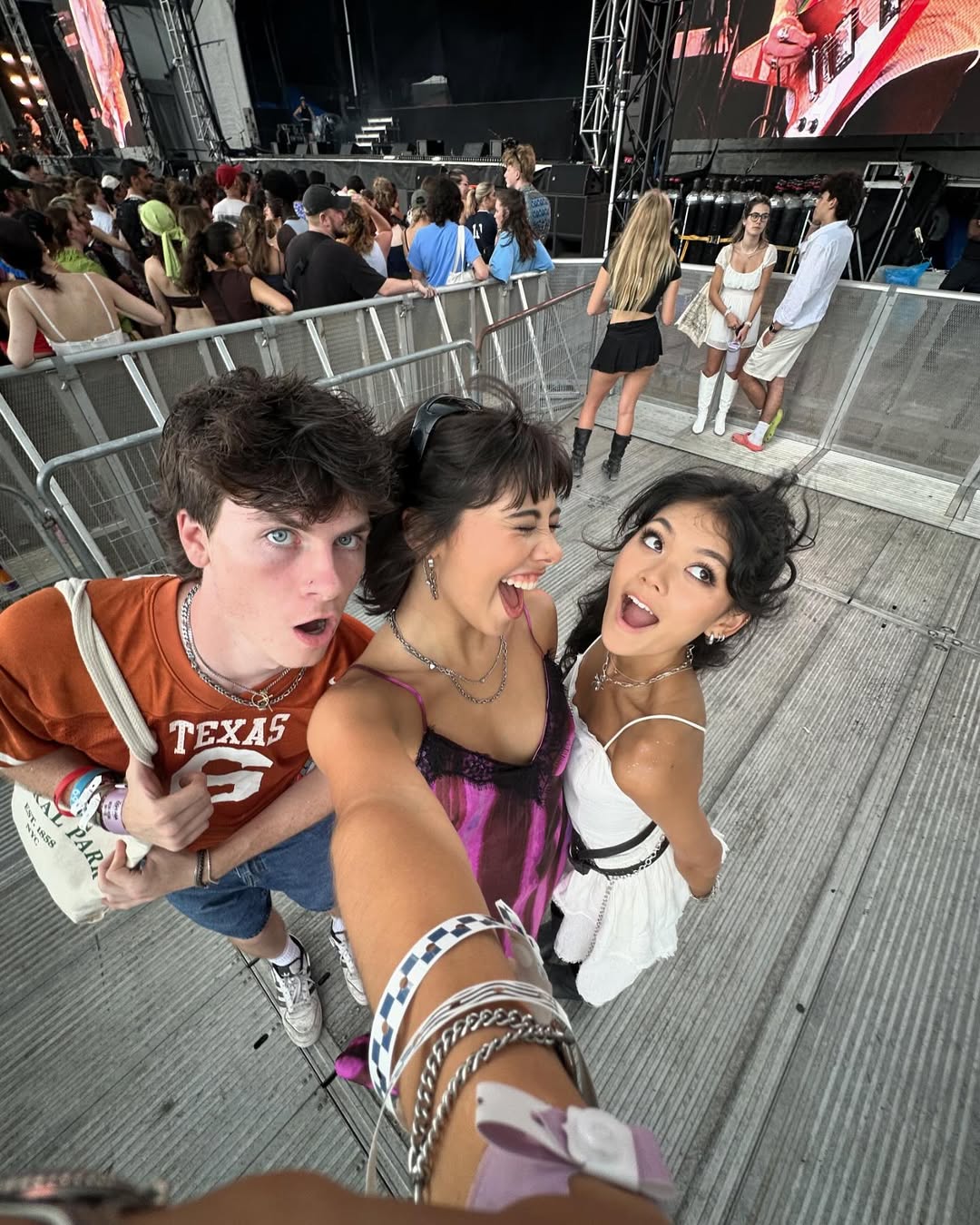 Momona Tamada R033.jpg