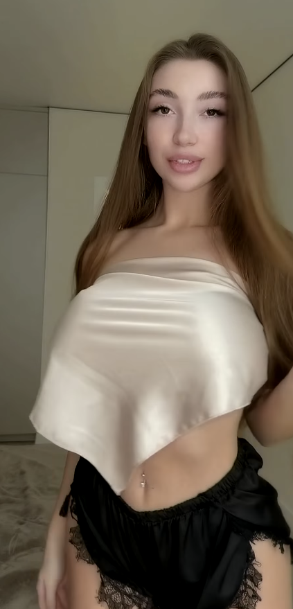 The Best Try On's Videos