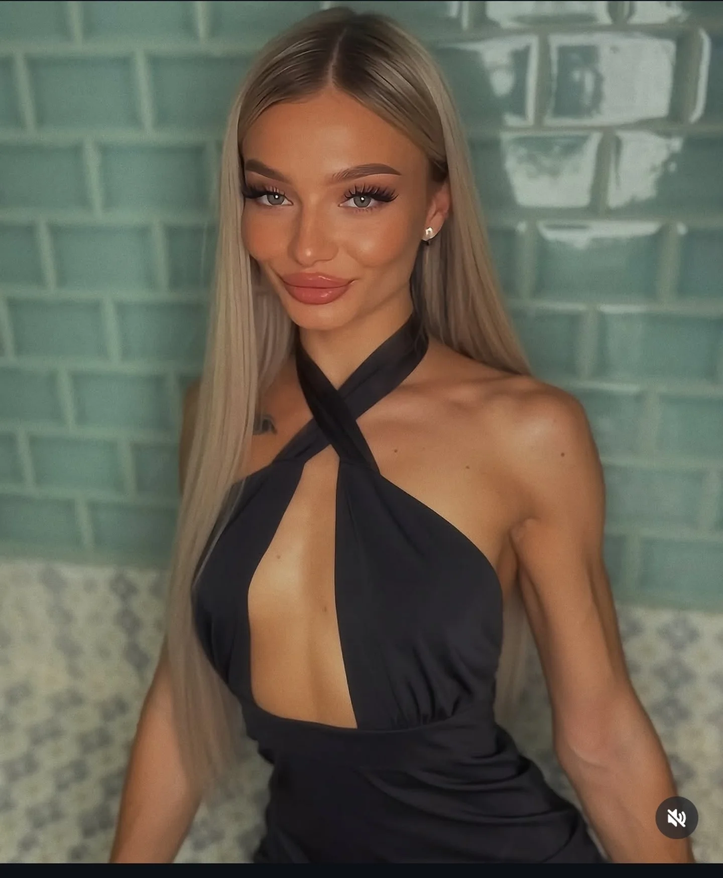 SnapInsta.to_684647877_18084158861622682_8767353618955847434_n.jpg.webp