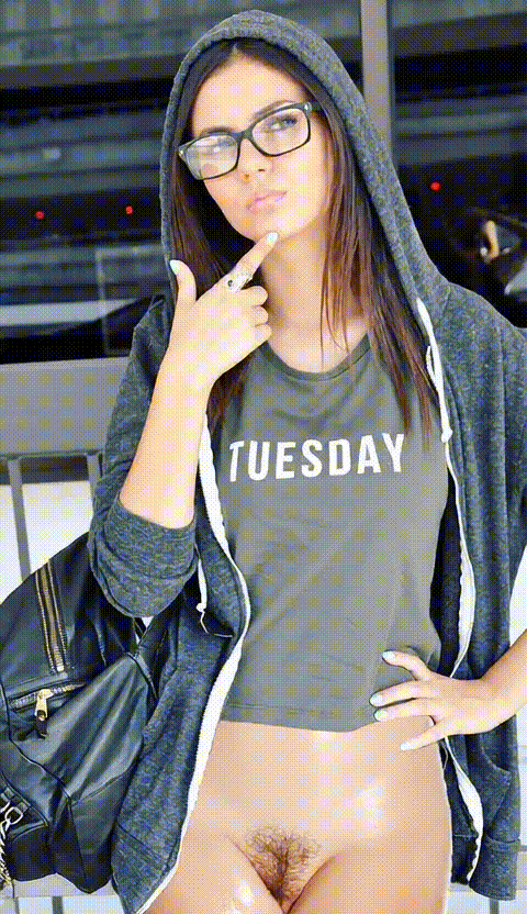 Victoria Justice Hot 8-48.gif