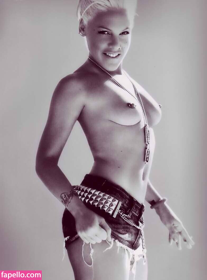 alecia-beth-moore_0001.jpg
