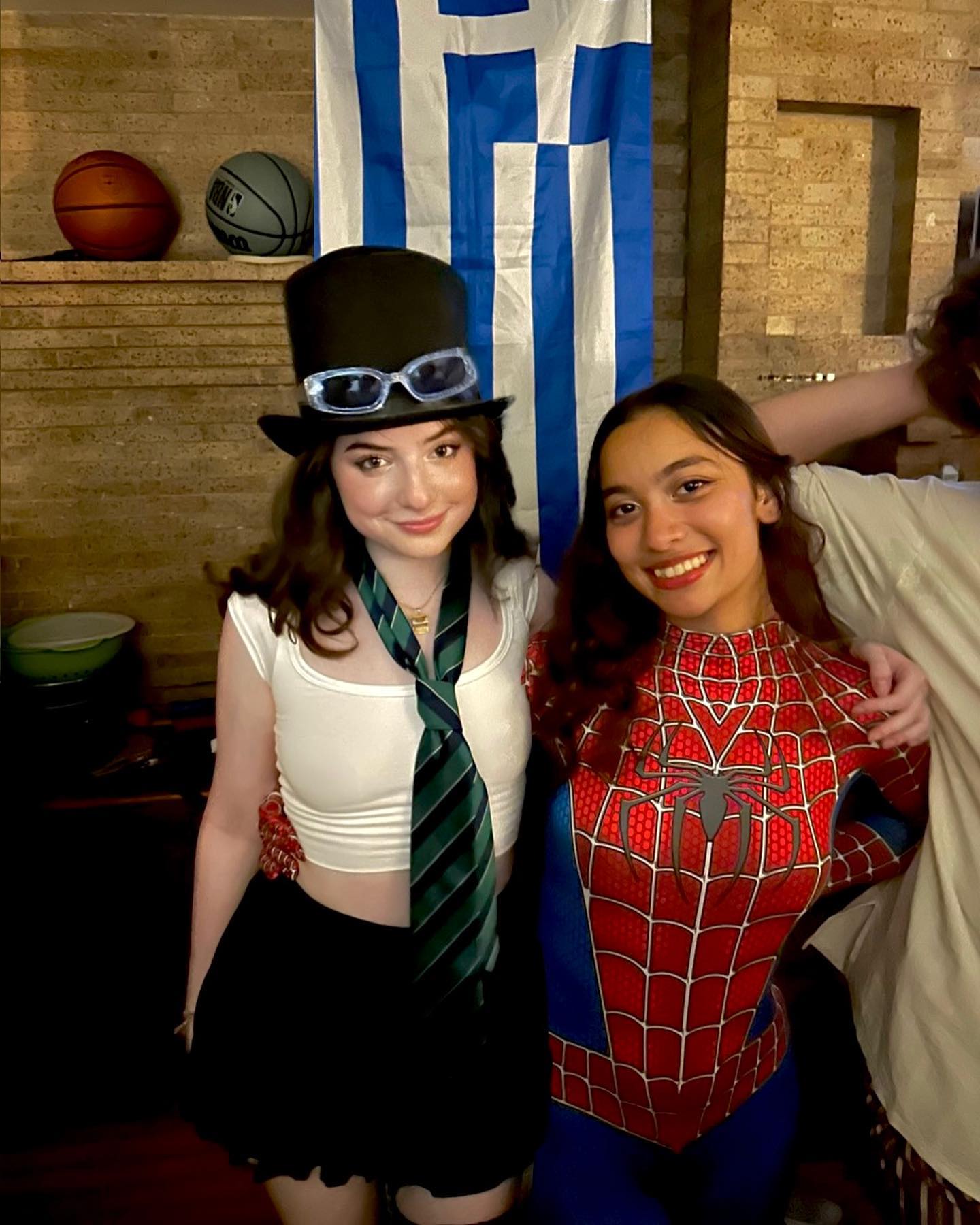 hawktuahgurl/gabbbiesroom