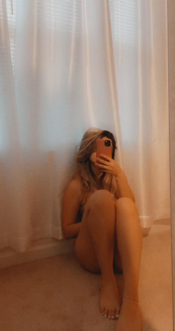 amateur-i-m-new-to-reddit-come-check-out-my-of-m5y9r3.jpg