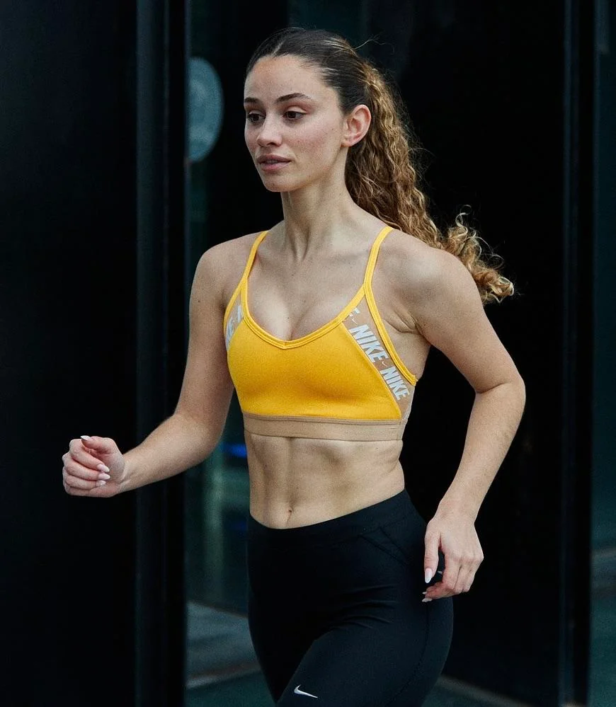 ana-guaita-spanish-racewalker-v0-cvv0gc60kctg1.webp