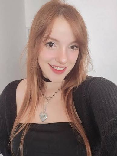 Anny Gomes / AnnyPichu