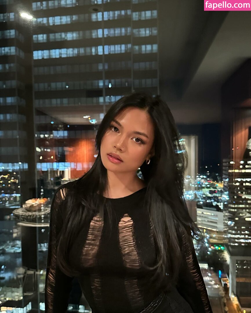 Ashleyisaluzon