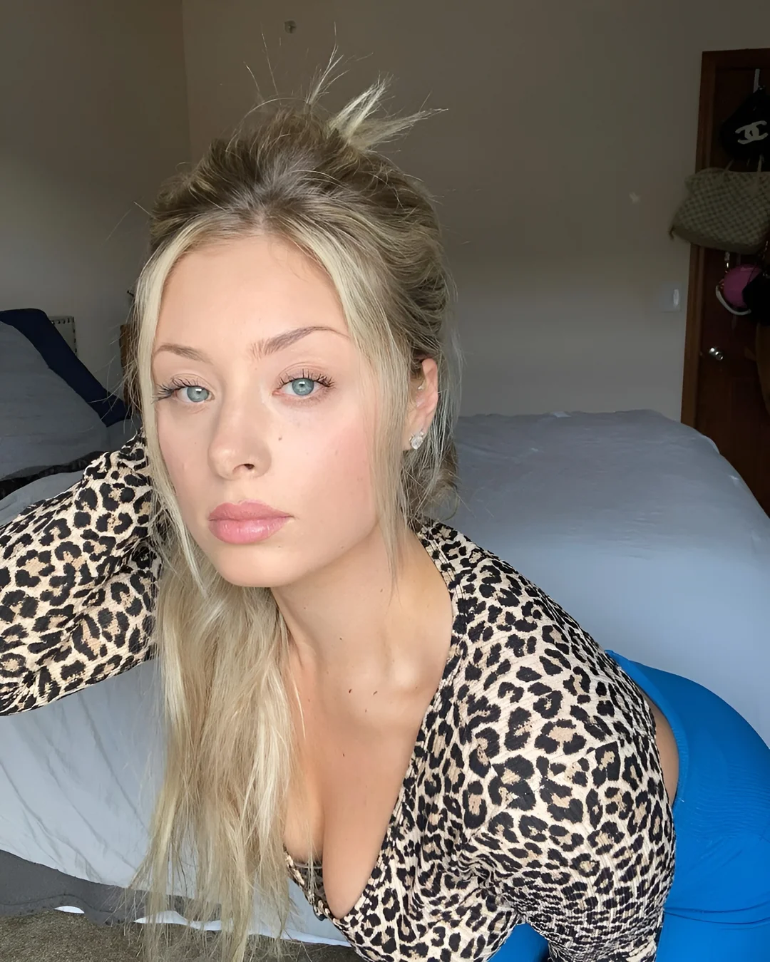 chloe-cluchey-american-former-gymnast-v0-pvugc0f2cohg1.webp