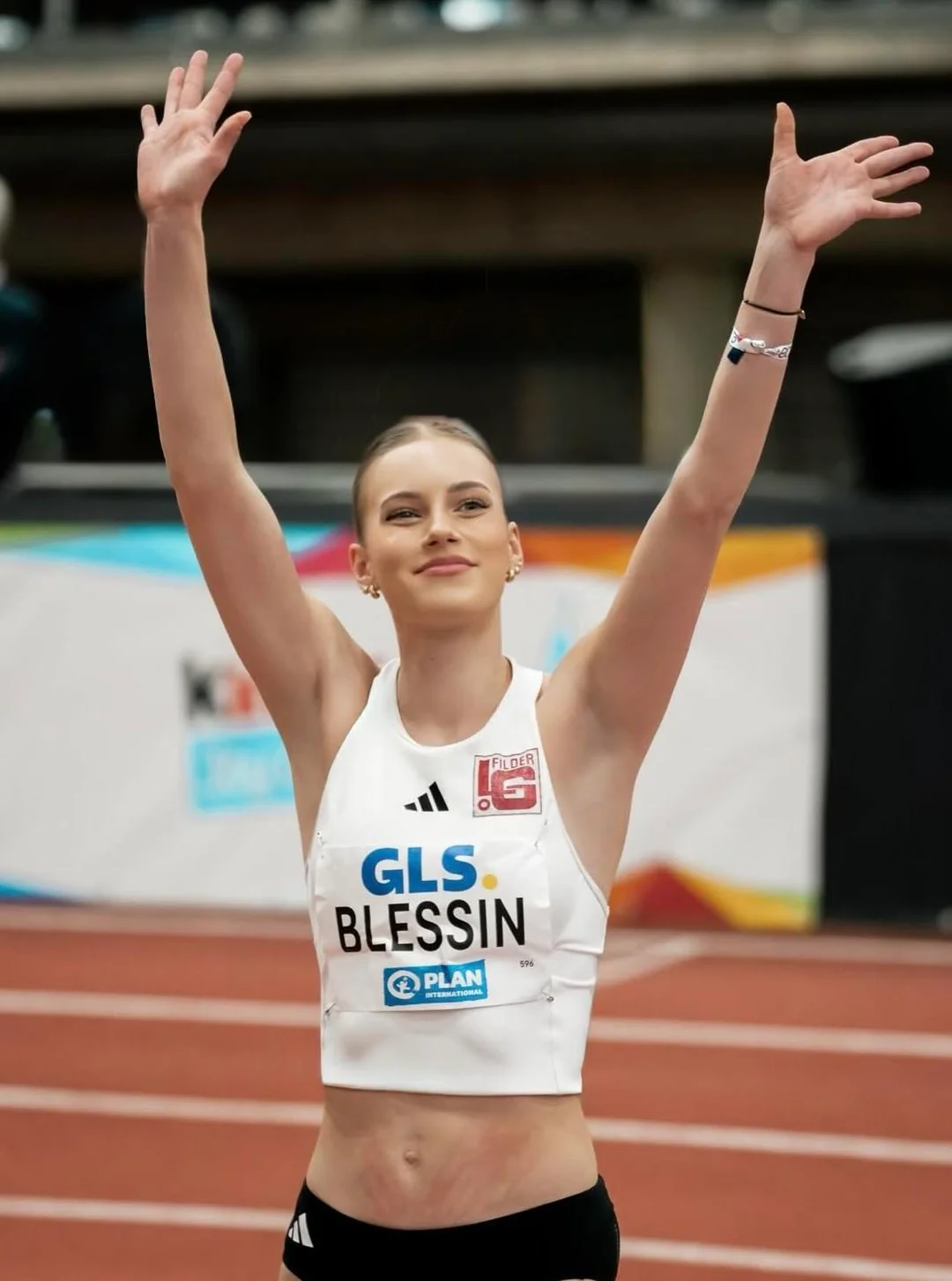franziska-blessin-german-hurdler-v0-zvi01g85mrug1.webp