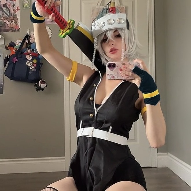 gender swap femgen (tengen uzui) from demon slayer 👹, i need some wives 🤔💭 —-i love doing gen (1).jpg