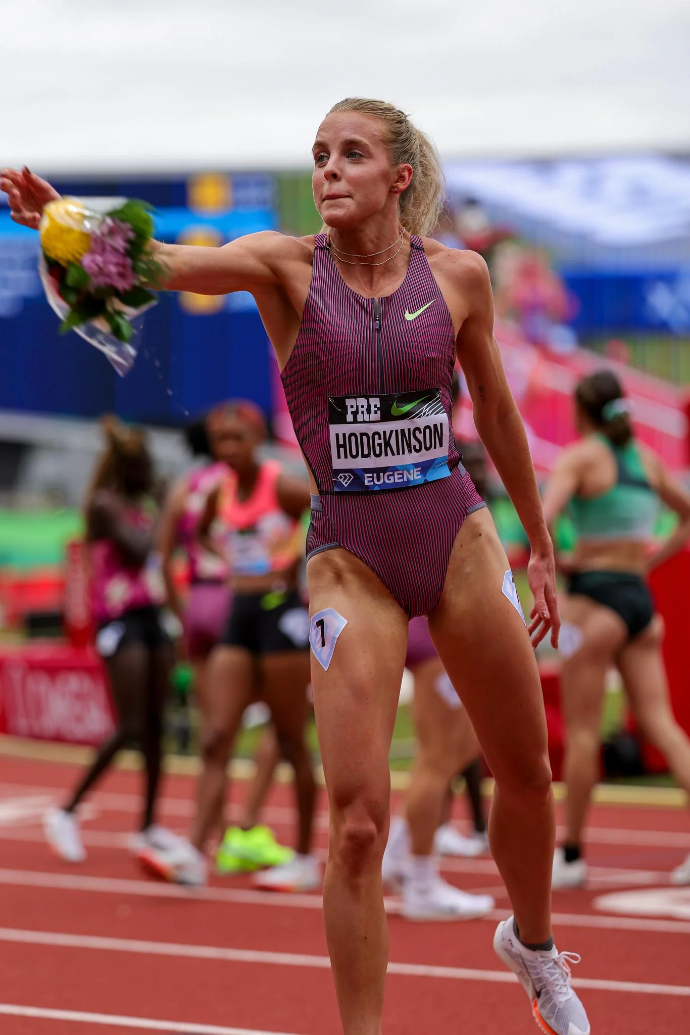 keely-hodgkinson-british-800m-runner-v0-g1asyr69l9le108e0438354dd95fe.webp