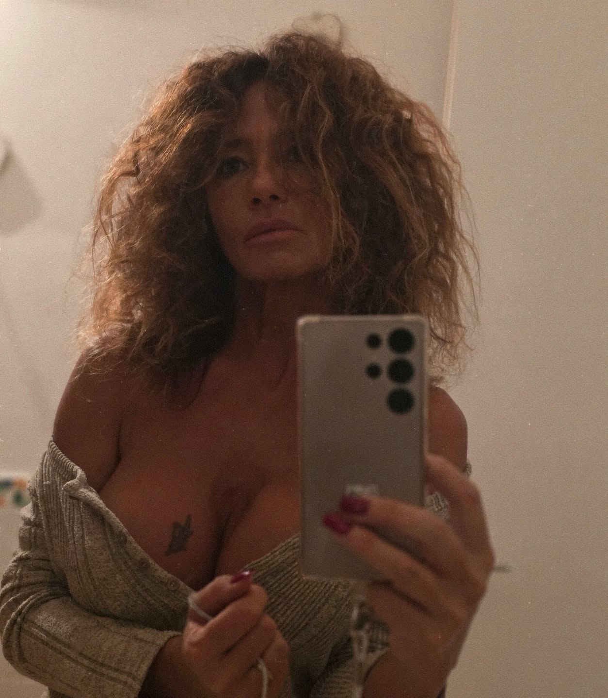 margotmodel2_20260102_p_3801542622062378520_1_3801542622062378520.jpg