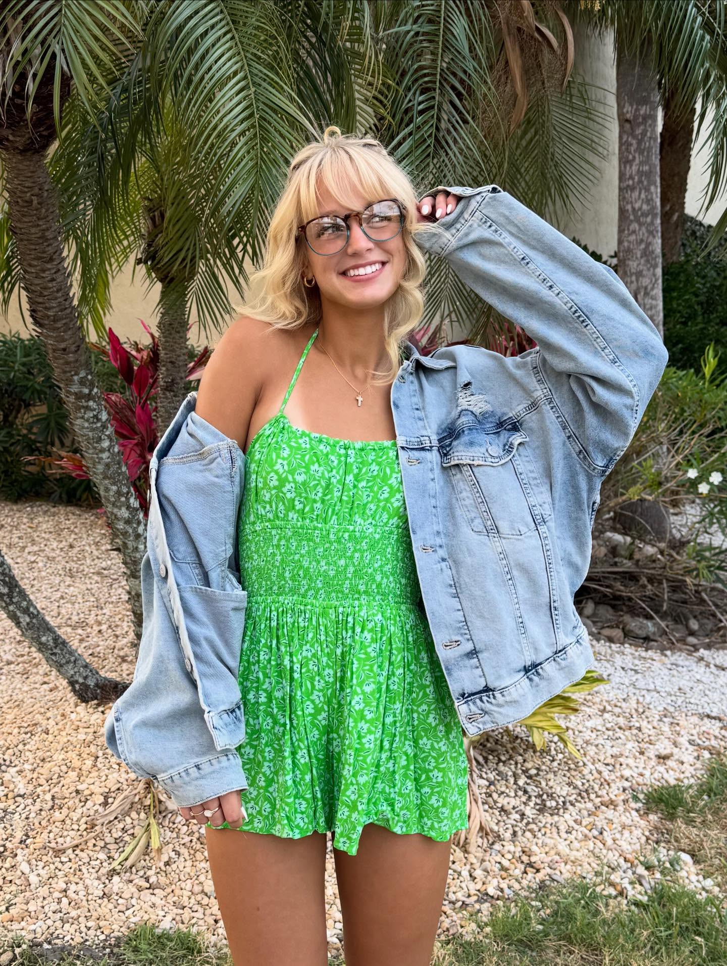 natalie_grace_official_3 feed 2026-03-06 22.48 DVjpTPjFL7v_4_5 648724899_18111066238705326_4152996073115573684_n.jpg