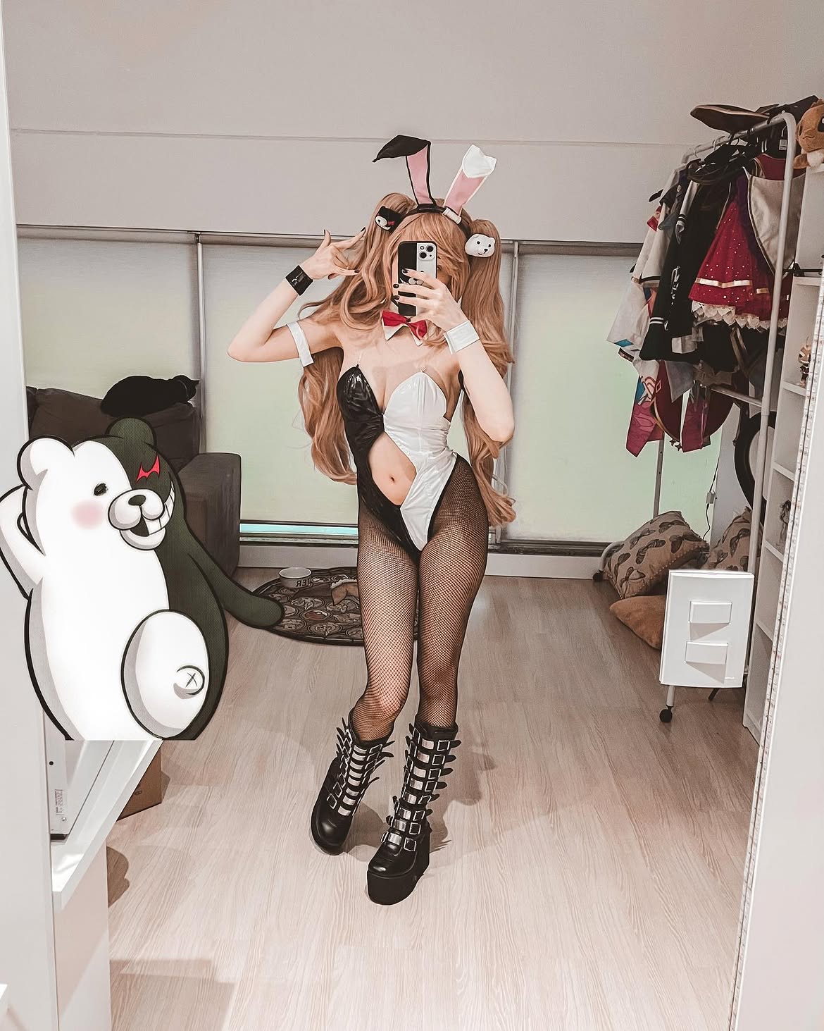 puhuhu 🖤pausa nas fotos da bgs pra mostrar a minha junko bunny, todo mundo sabe que eu amo a ju.jpg