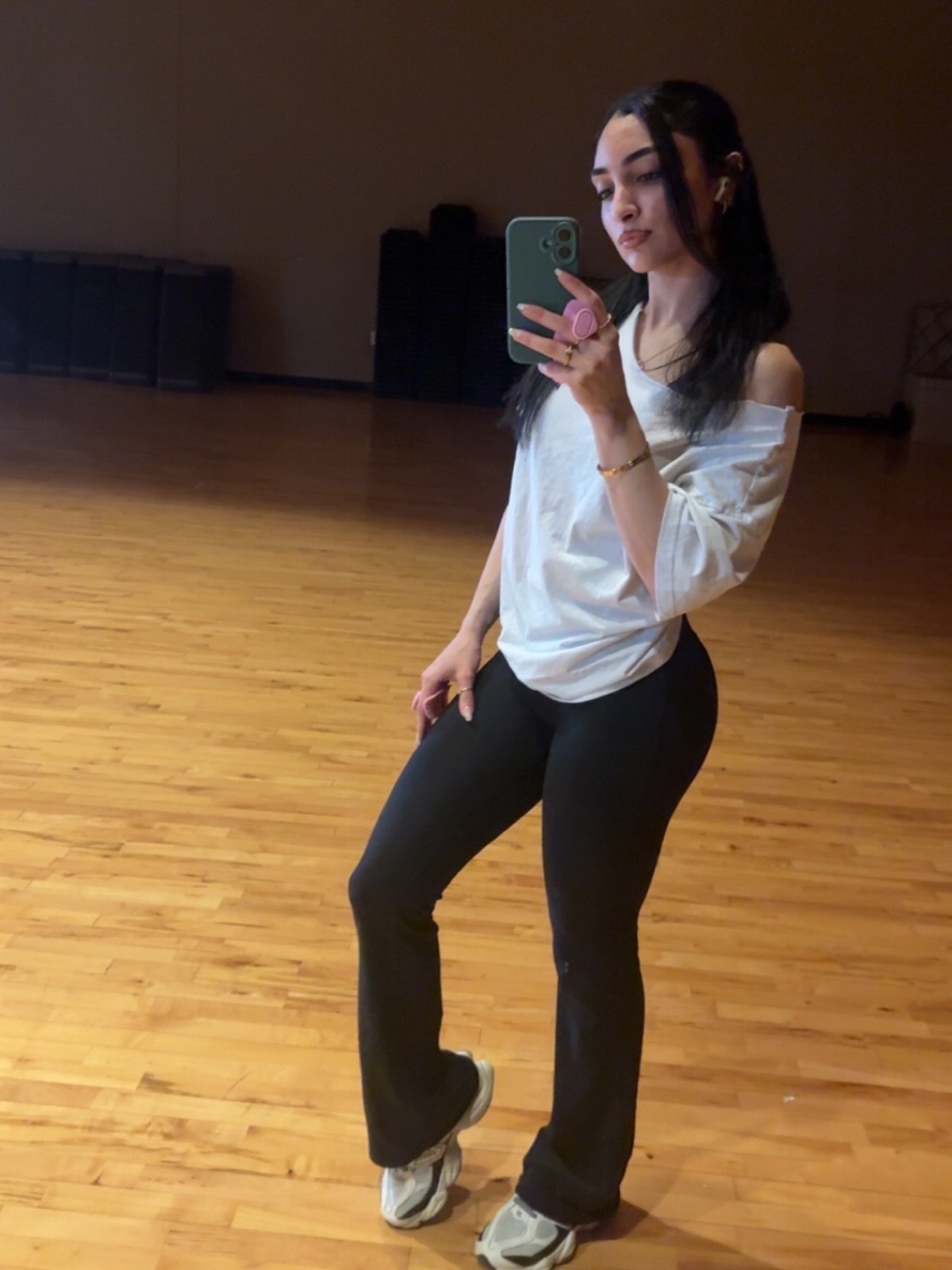 snaptik_7623180179162025229_14_v2.jpeg