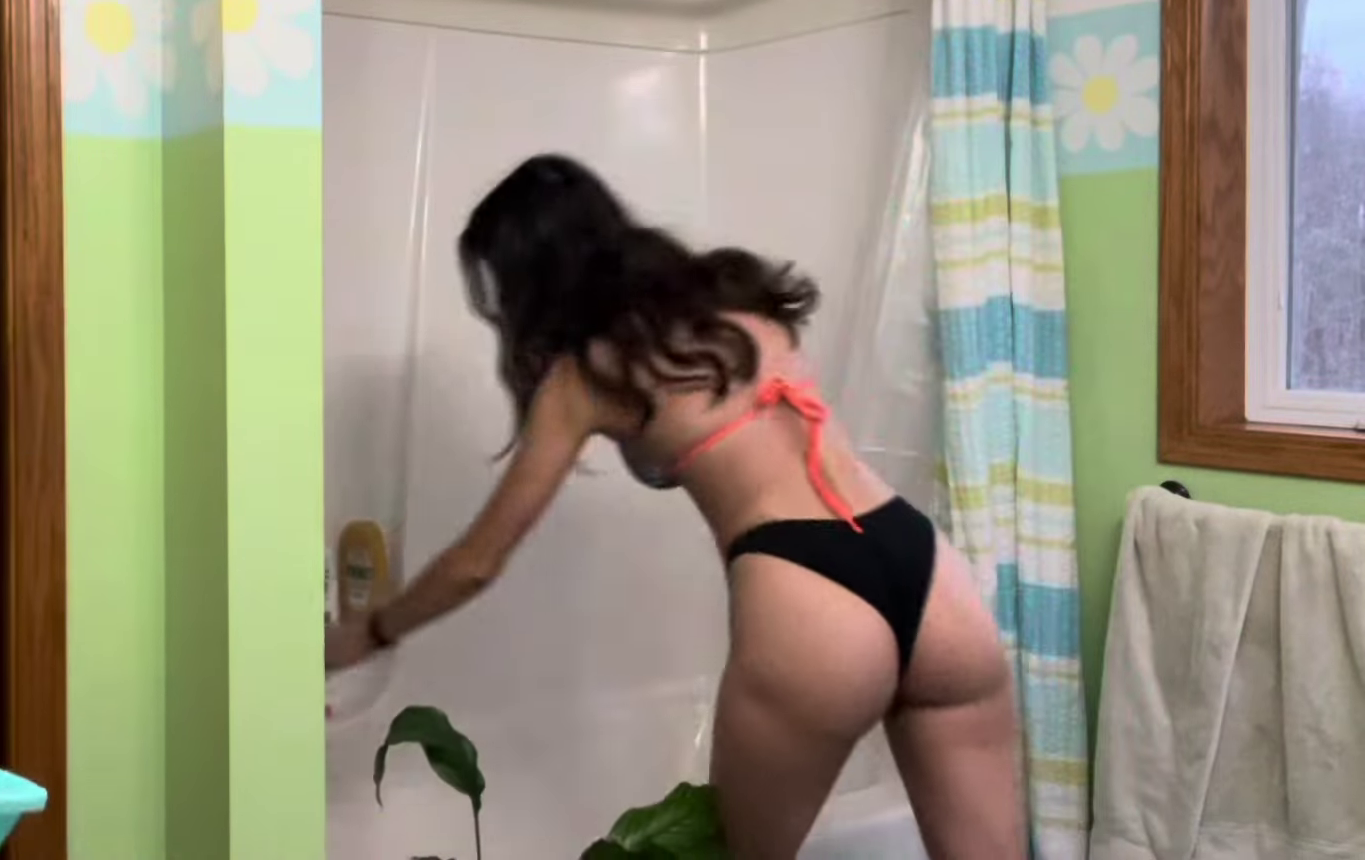 vlcsnap-2025-11-11-23h43m47s370.png