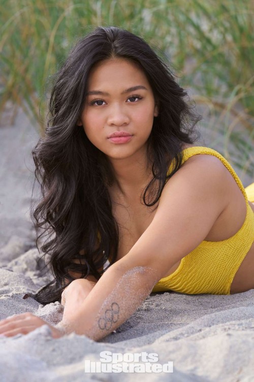 images_voltaxMediaLibrary_mmsport_si_swimsuit_01jts6y3a82ankn6hnyw07e2317e8d08eacf.jpg