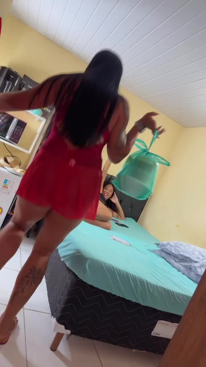 insta-save.net_InstagramStory_49518731466_3596369163796254970e91b96091d3078cc.mp4