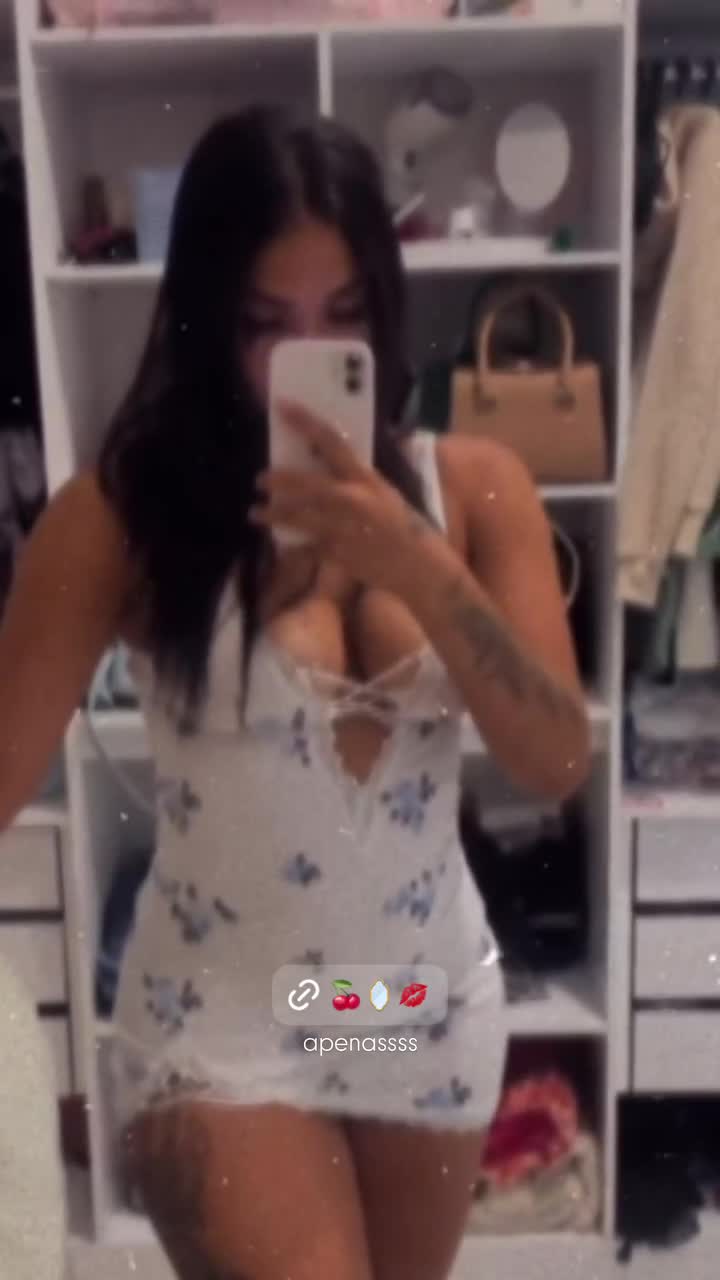insta-save.net_InstagramStory_mcliaofficial_3557726317518894105de15539bf2659f88.mp4