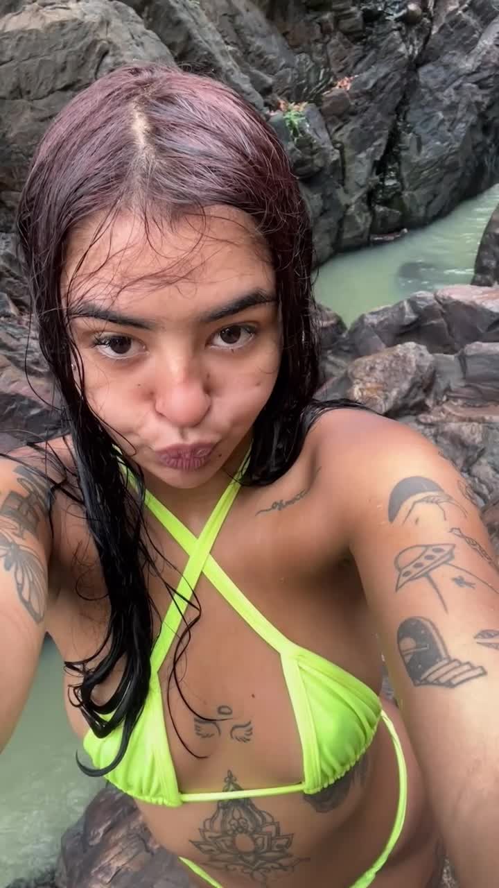 instagram_1737676648521c3826e2ff016117f.mp4