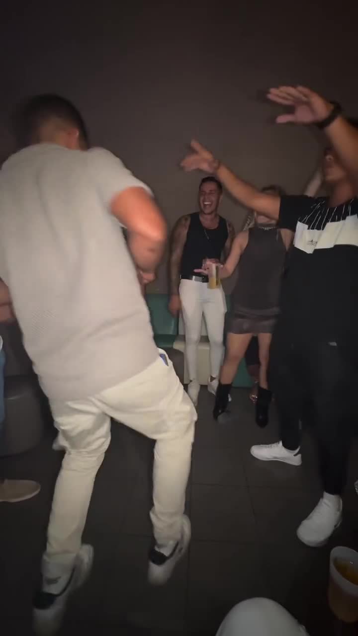 jenneferteodoroo_0244E7E168D622001D8AF33D92A8929D_video_dashinit9aae5c4aa1b3866a.mp4