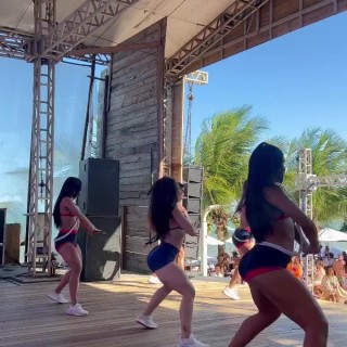 jenneferteodoroo_084DCAB68A6E12B5FEF4564319005799_video_dashinit0f5d567c0dd395a2