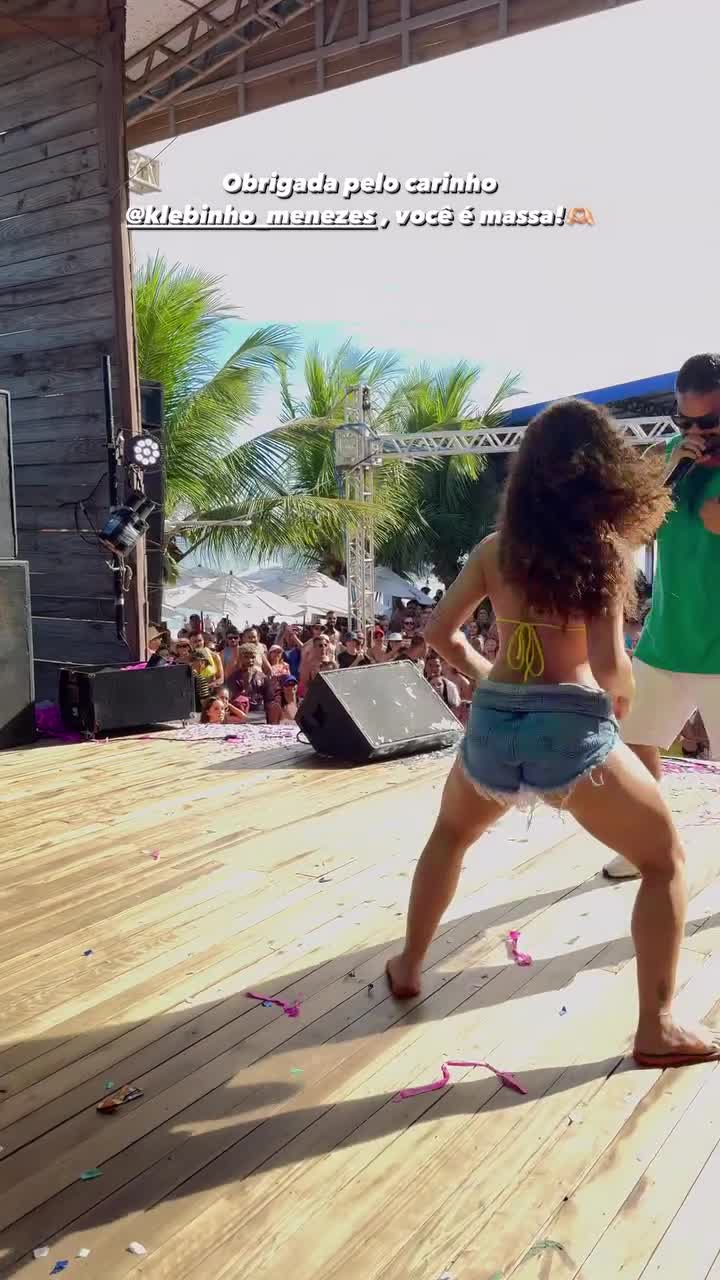 jenneferteodoroo_804AB405CD9537492F4F1A15CBF4B98E_video_dashinit22d0f768f06da700.mp4