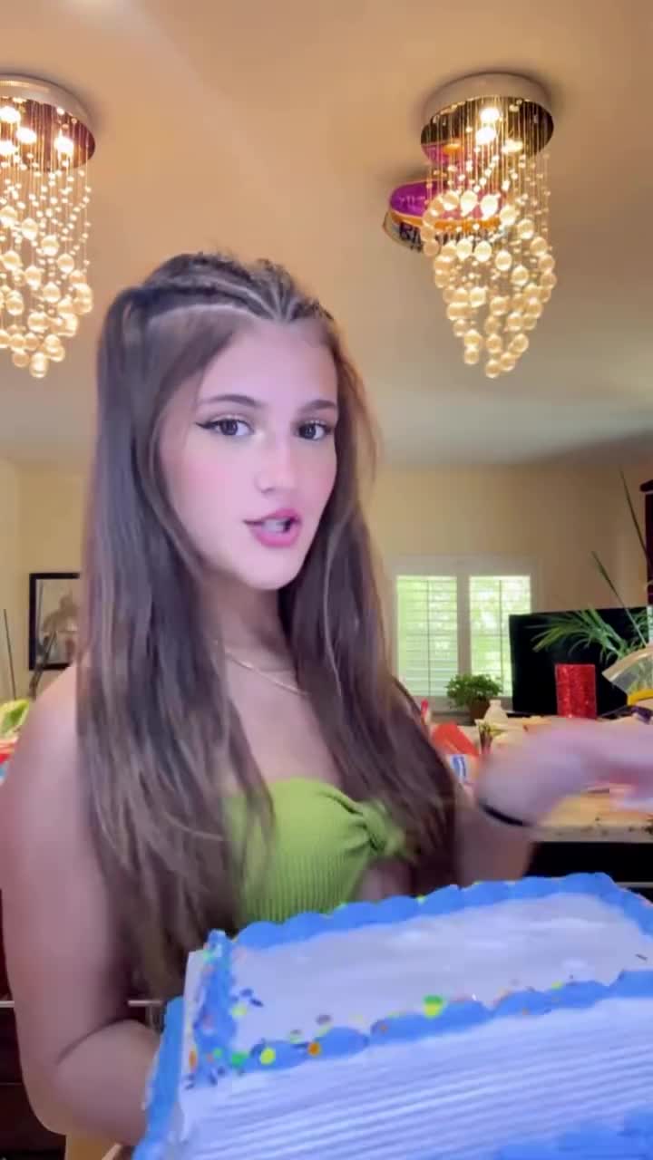 jennyypopach_20250918_458c3df173899c0d9.mp4