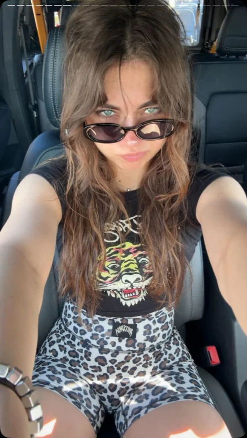 just-a-few-from-her-snap-stories-v0-08kohnjjty2f158ad15faab24e1b2.webp