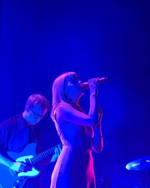 just-goosebumps-and-chills-throughout-the-entire-concert-ily-aurora-sonically-and-all-that-you-stand-for107c3347b5861c4f2a.jpg