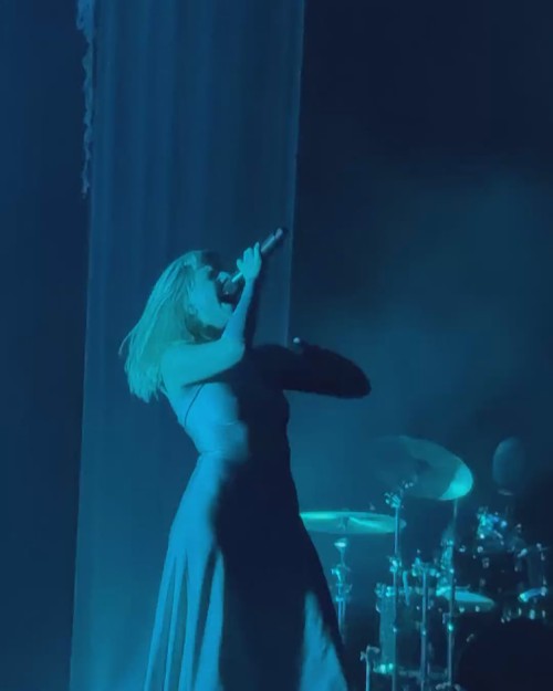 just-goosebumps-and-chills-throughout-the-entire-concert-ily-aurora-sonically-and-all-that-you-stand-for16.mp4_20250206_121725.26632d2ee55b6ad676c.jpg