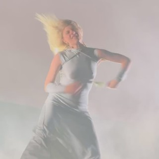 just-goosebumps-and-chills-throughout-the-entire-concert-ily-aurora-sonically-and-all-that-you-stand-for4.mp4_20250206_122737.287a97f78cf683090d0