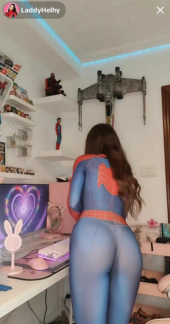laddy-helhy-cosplay-xxx-spider-woman-videos-modela-descuido-vivo-live-of-se-le-ve-todo-culo-en-hilo (5).jpg