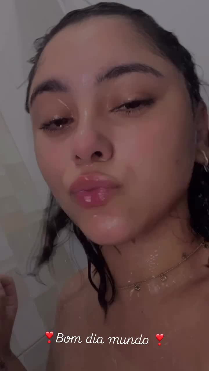 lilian_kananada_161s2025-4-17-15.20.118-storyf8ba1bc67daf10d0.mp4