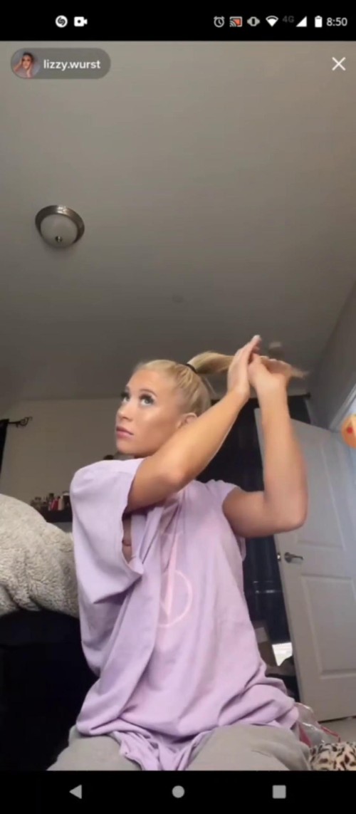 lizzy_wurst_nipple_slip_tiktok_livestream_video_leaked-NXNPJN3d9eeec620d20f33.jpg