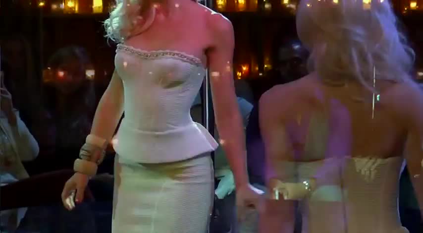 maison-cadolle-paris-fashion-week-2012.mp4