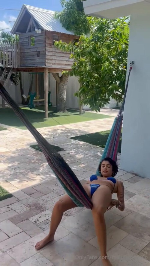 malu_trevejo_bikini_bts_photoshoot_onlyfans_video_leaked-BAVQSK785a03ef478dfc34.jpg