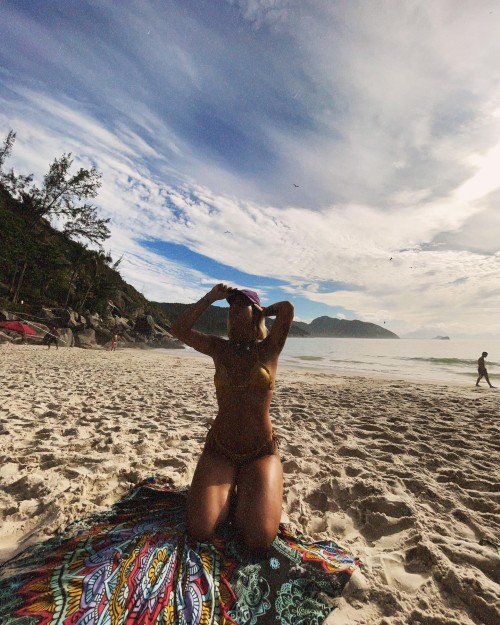 maraia_mello_3585939103591749902s2025-6-17-7.58.311-storyfd0e85a819d573bf.jpg