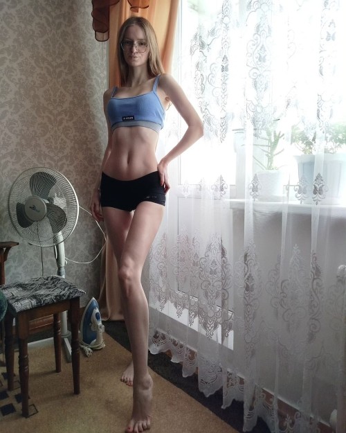 melena17_8e13246609405f8f.jpeg