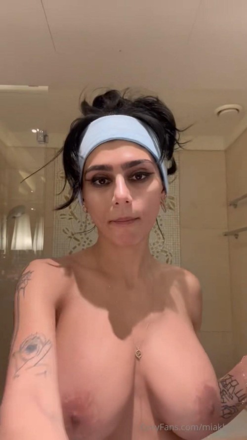 mia_khalifa_nude_face_wash_onlyfans_livestream_leaked-LCJEXN351e3eed0b09252b.jpg