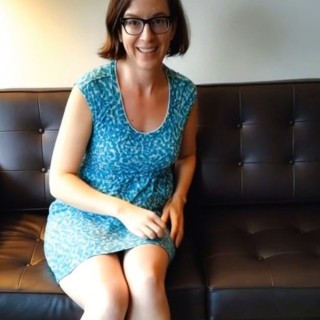 mom-1f9c97d19df2fb5e0