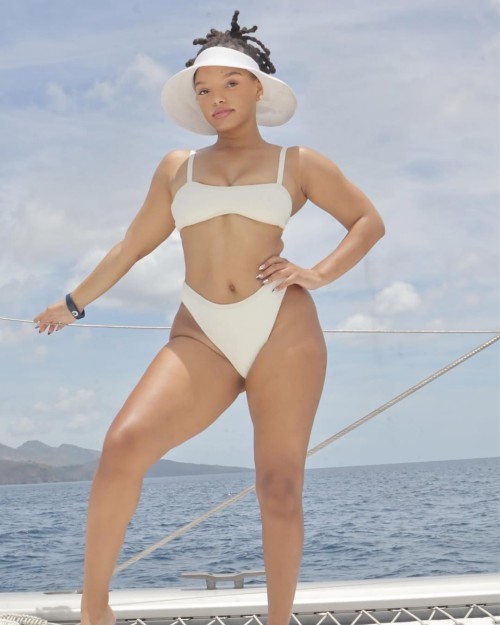 mom-bod-1c7bed3ab9a1bcdb5.jpg