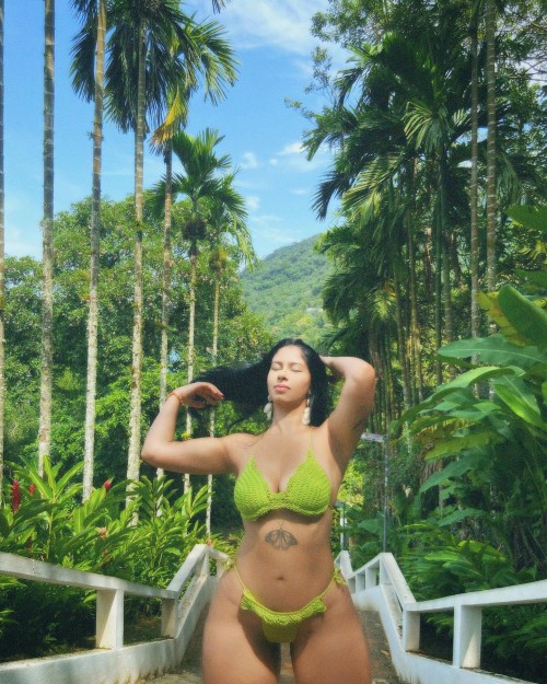 naflaviar C36DqFbpWR0 2